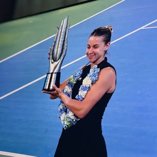 Maja Chwalińska triumfuje w Wuhan 1000 WTA i awansuje na 11. miejsce w rankingu