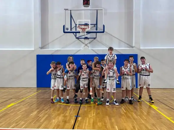 Młodzicy U13 MKS Dąbrowa Górnicza rozgromili AZS Częstochowa 94:24