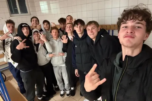 UKS SP 27 Katowice przegrywa z MKS Dąbrowa Górnicza 69:73 w Juniorach Starszych U-19