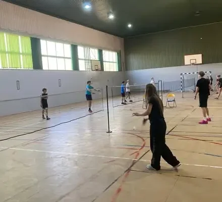 Mistrzostwa Dąbrowy Górniczej w badmintonie: chłopcy z awansem, dziewczęta z doświadczeniem